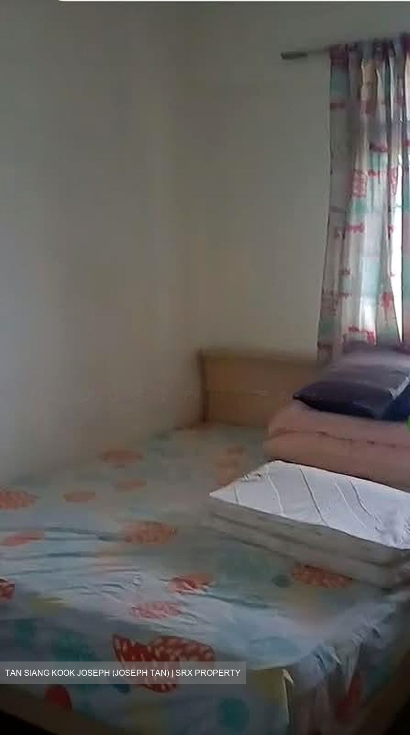 Blk 156 Yio Chu Kang Grove (Ang Mo Kio), HDB 3 Rooms #582491641
